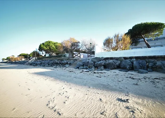2 A 12 Personnes La Cote D'argent A Pied Apartment La Tremblade