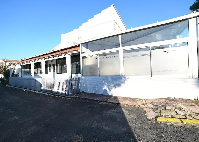 2 A 12 Personnes La Cote D'argent A Pied *