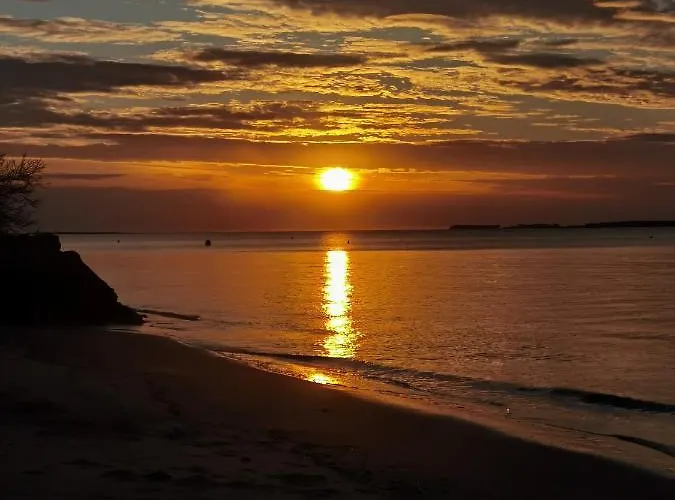 2 A 12 Personnes La Cote D'argent A Pied